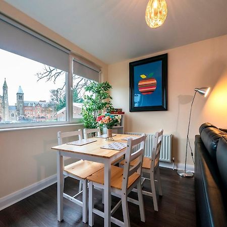 1 Bd Apt In Historical W Belfast Close To Centre Exteriér fotografie