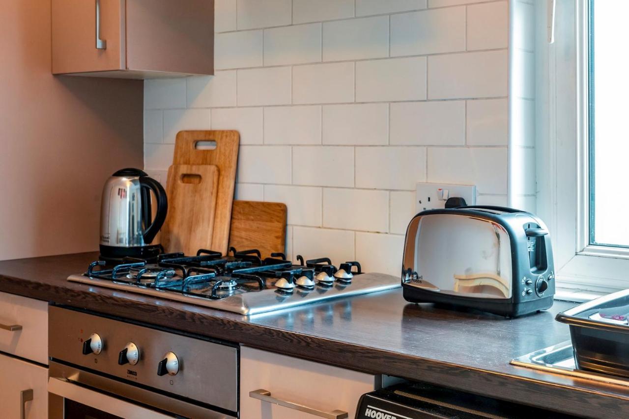 1 Bd Apt In Historical W Belfast Close To Centre Exteriér fotografie