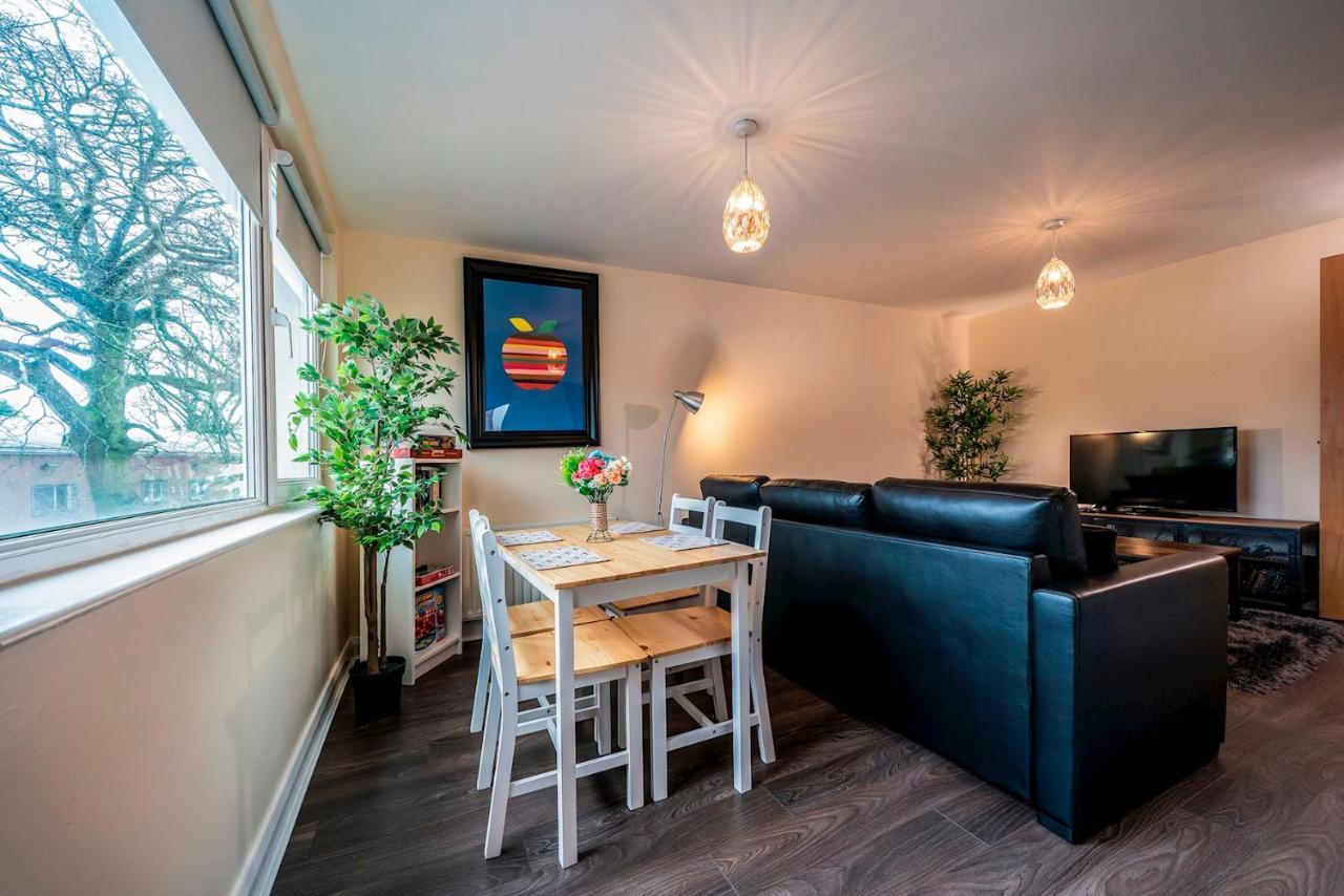1 Bd Apt In Historical W Belfast Close To Centre Exteriér fotografie
